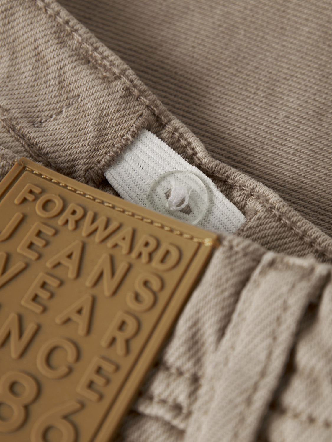 model_shot-detail